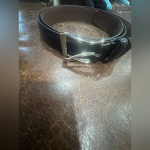 Men's  Unbranded Leather Belt with Silver Buckle size 48-Black